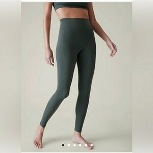 ATHLETA Transcend Stash Tight Legging
